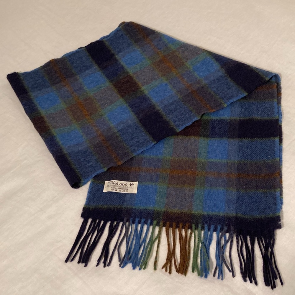 John Hanly lambwool plaid blues scarf Ireland - Picture 7 of 12
